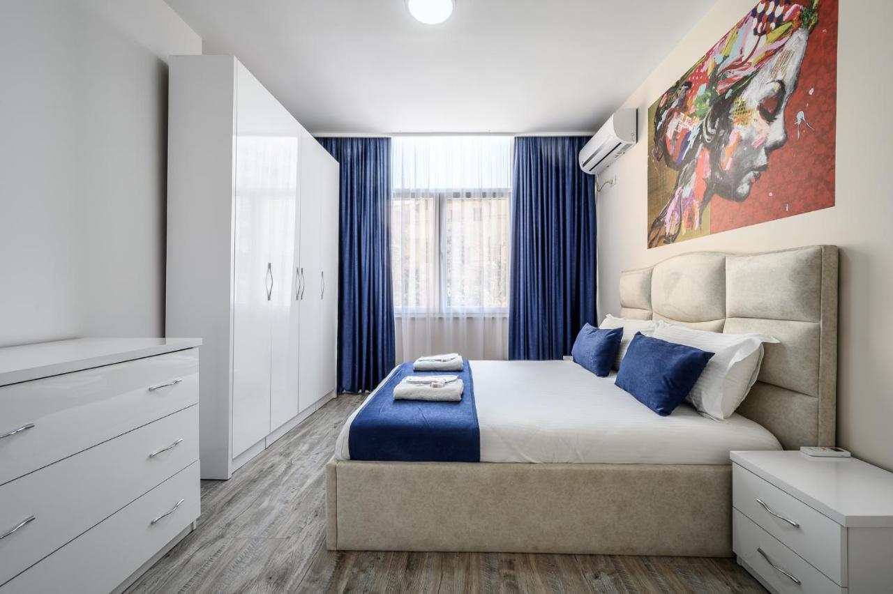 Miku Apartment-Modernly Designed Downtown ติรานา ภายนอก รูปภาพ