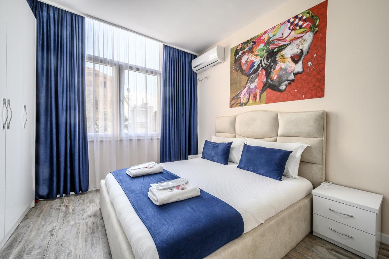 Miku Apartment-Modernly Designed Downtown ติรานา ภายนอก รูปภาพ