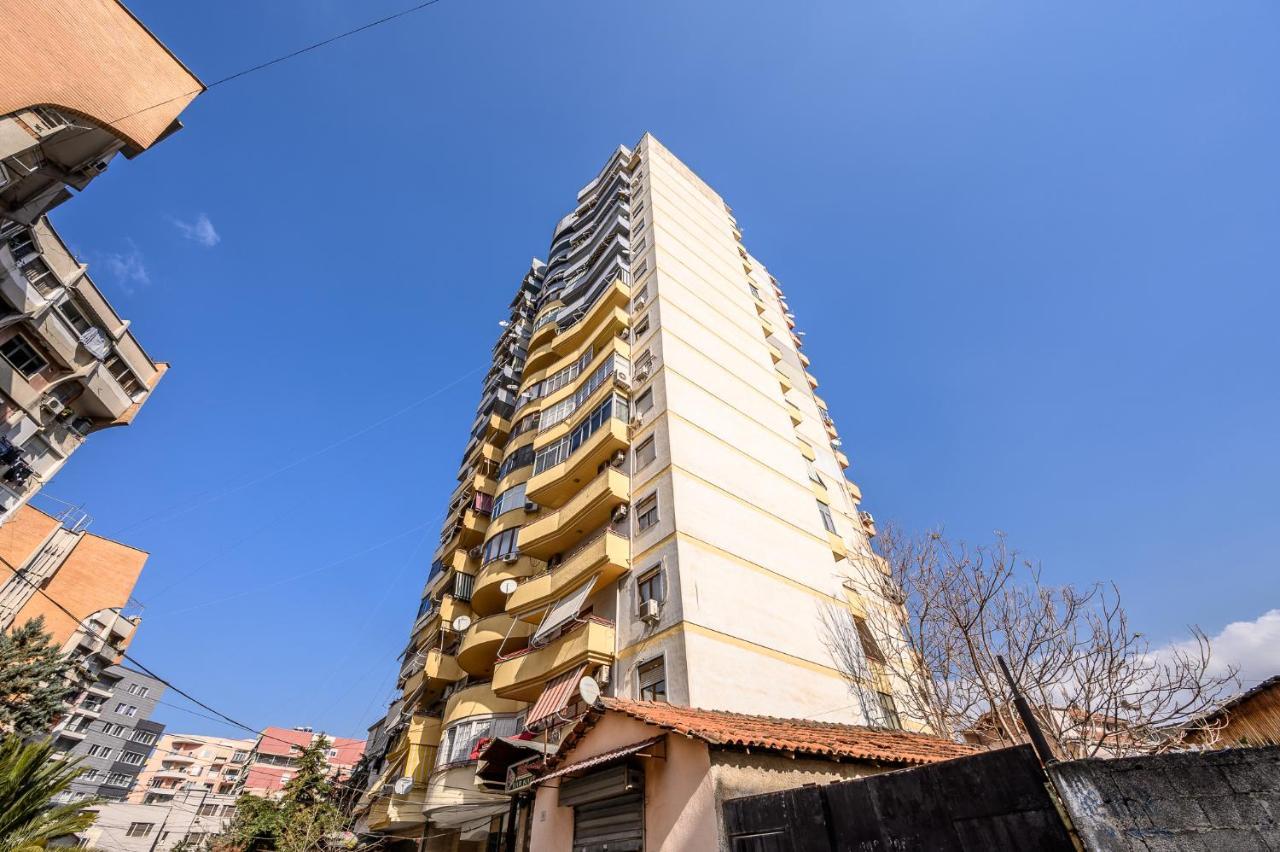 Miku Apartment-Modernly Designed Downtown ติรานา ภายนอก รูปภาพ